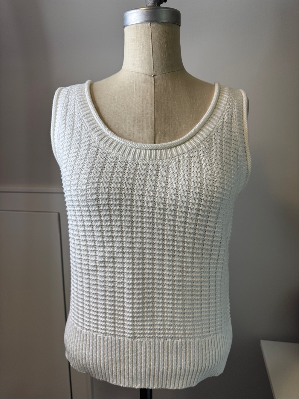 Quince 100% organic cotton, waffle stitch sweater tank ivory M